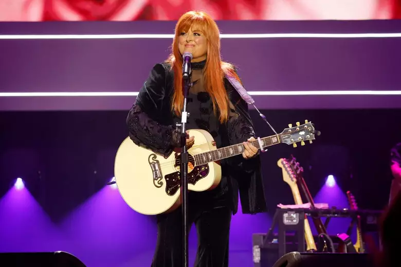 Unforgettable Moments: Wynonna Judd’s Performance Reactions That Left Fans Breathless