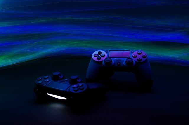 Victordle game screen showing two player interfaces side-by-side